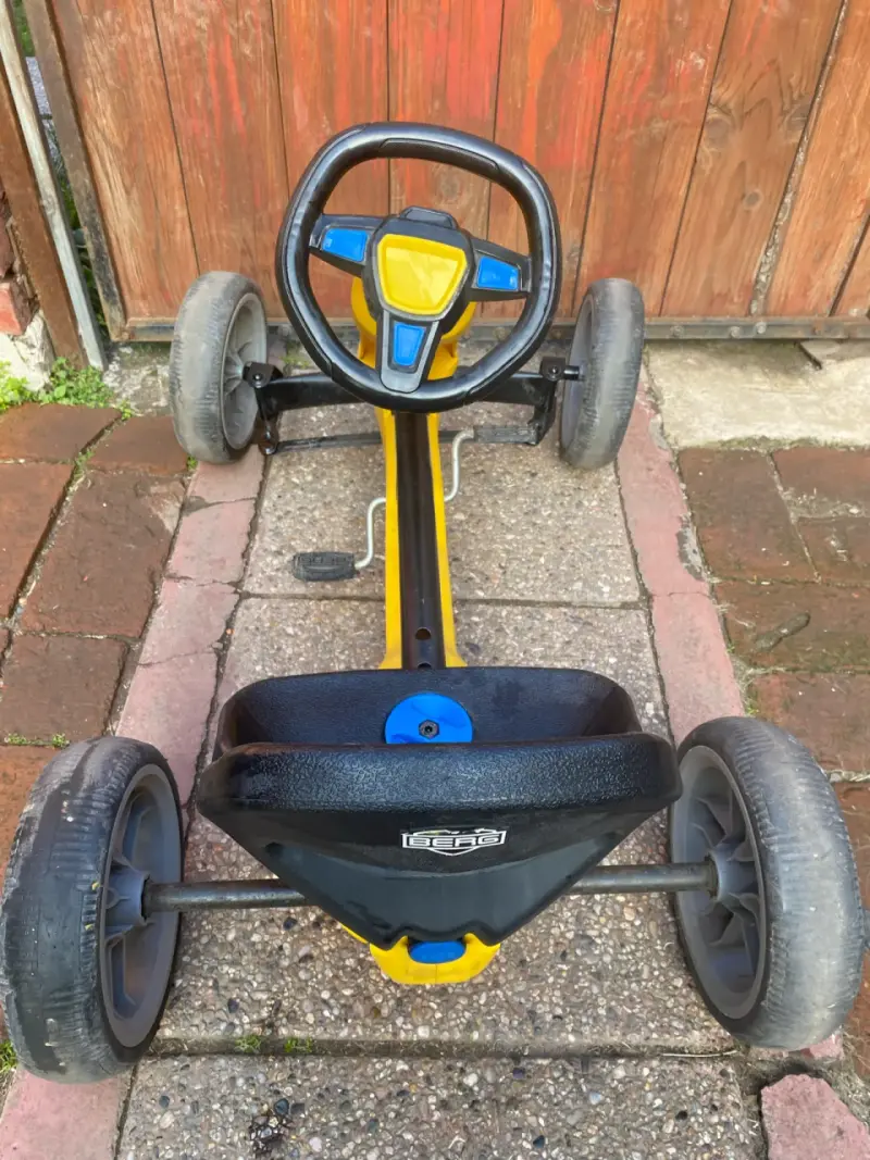 Kart a pedales infantil BERG amarillo - 2