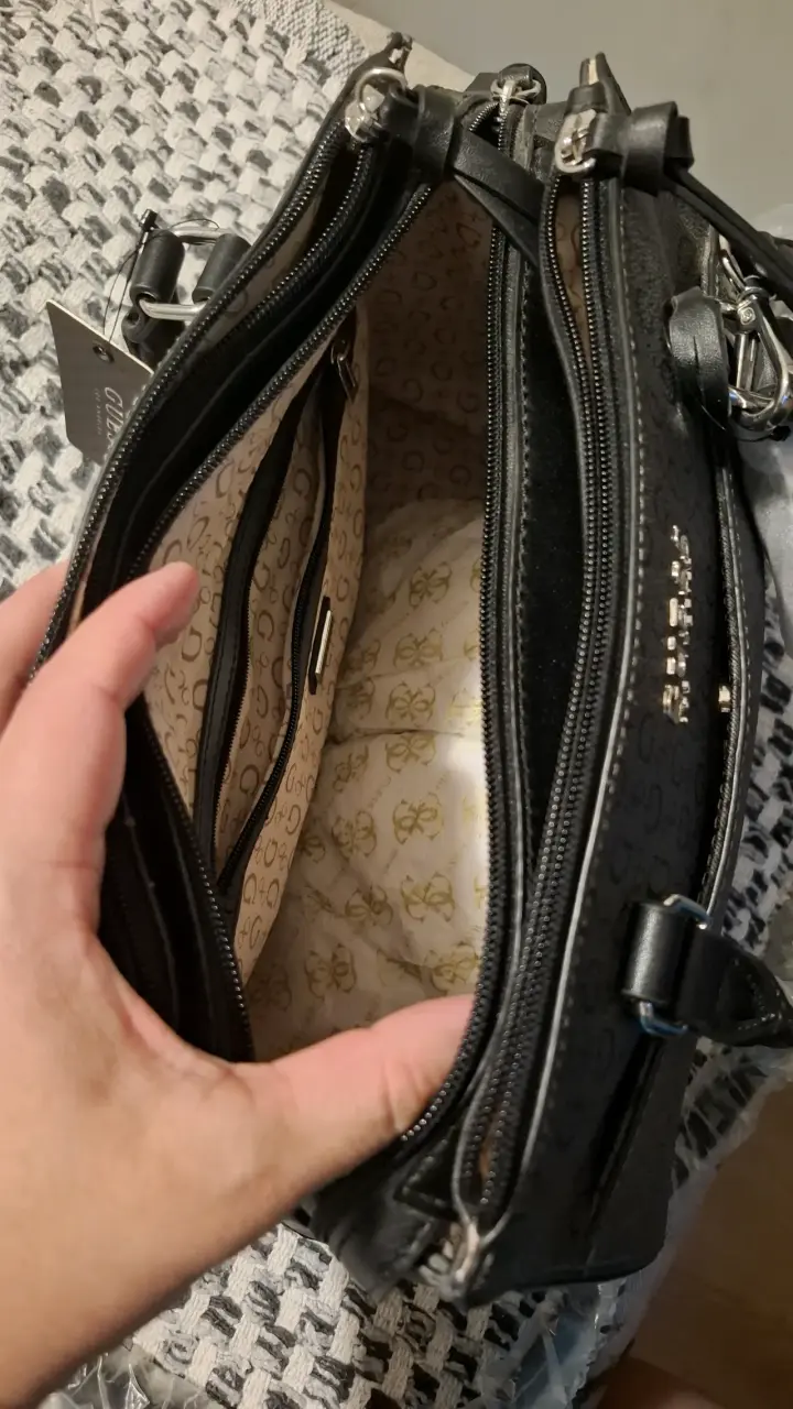 Cartera Guess Original  negro con logo - 3