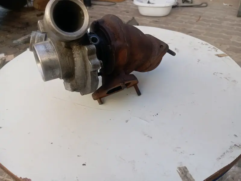 Turbocompresor Garrett usado en buen estado - 6