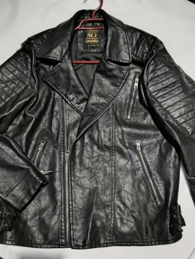Chaqueta de cuero negra estilo biker para hombre - miniatura 1