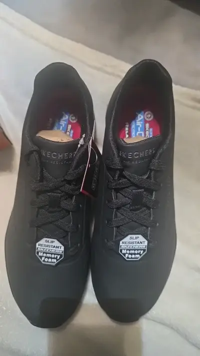 Zapatillas Skechers negras con Memory Foam - miniatura 2