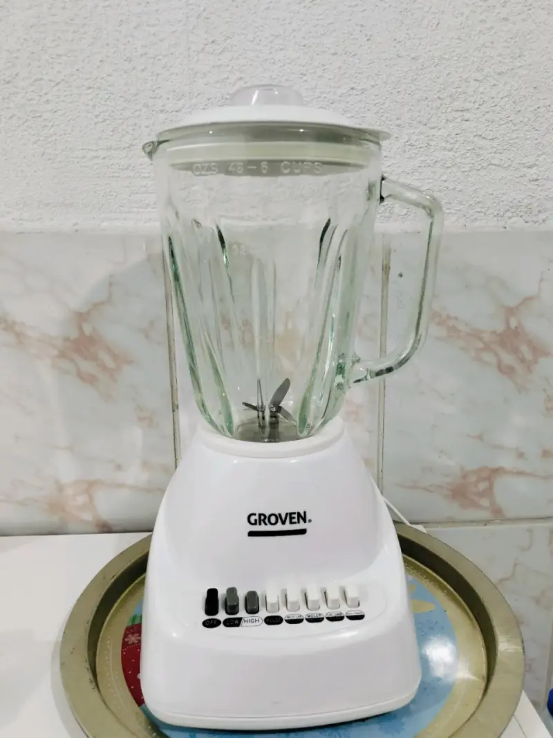 Licuadora Groven de vidrio 6 velocidades - 1