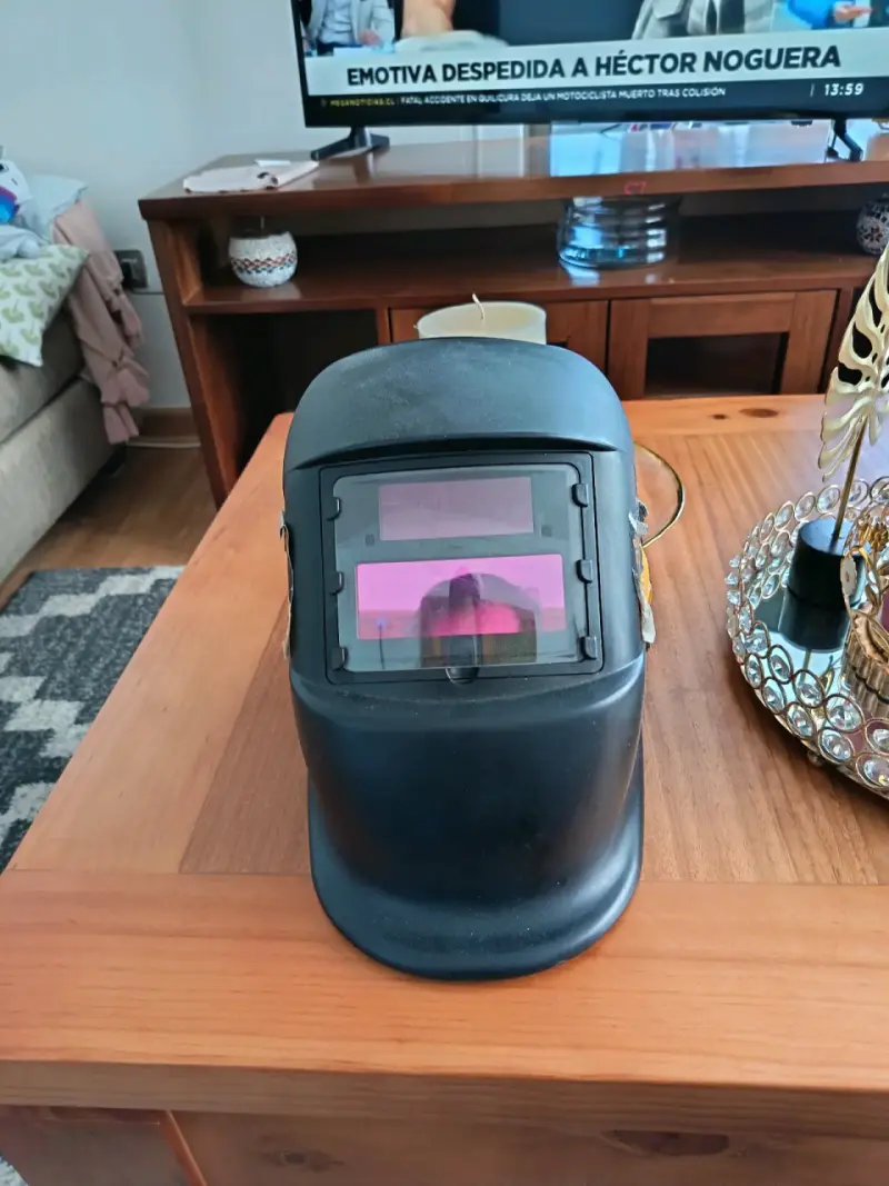 Soldadora Inversora M&H Kombat 160 con Máscara - 5