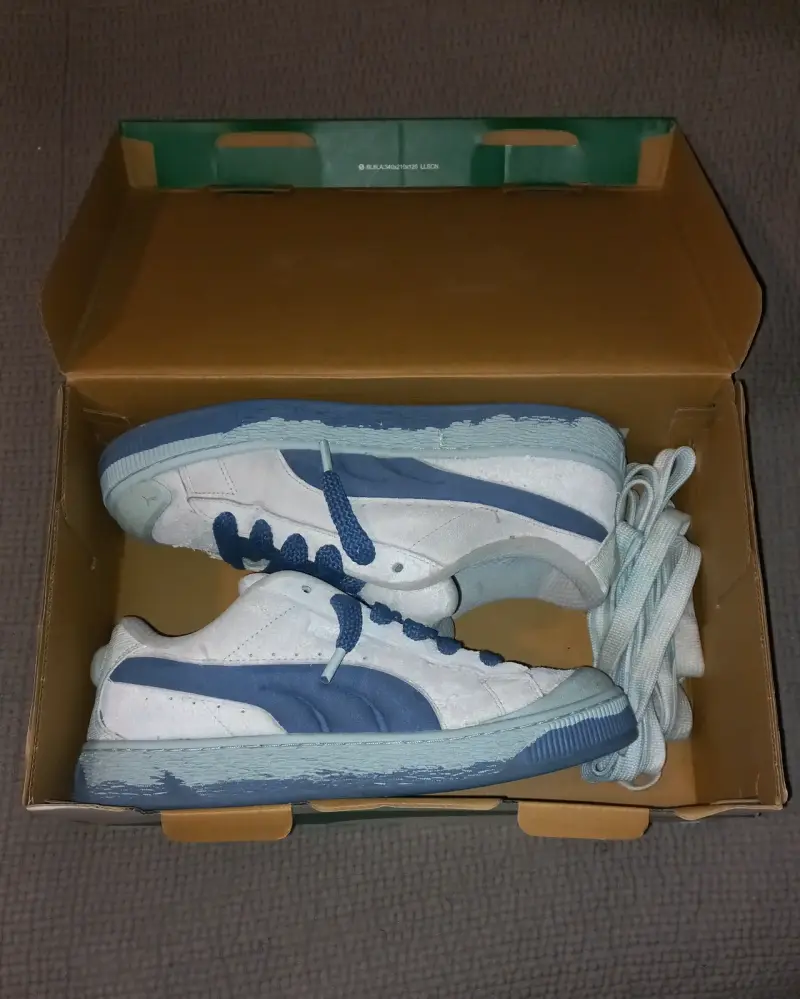 Zapatillas deportivas blancas y azules Puma - 2