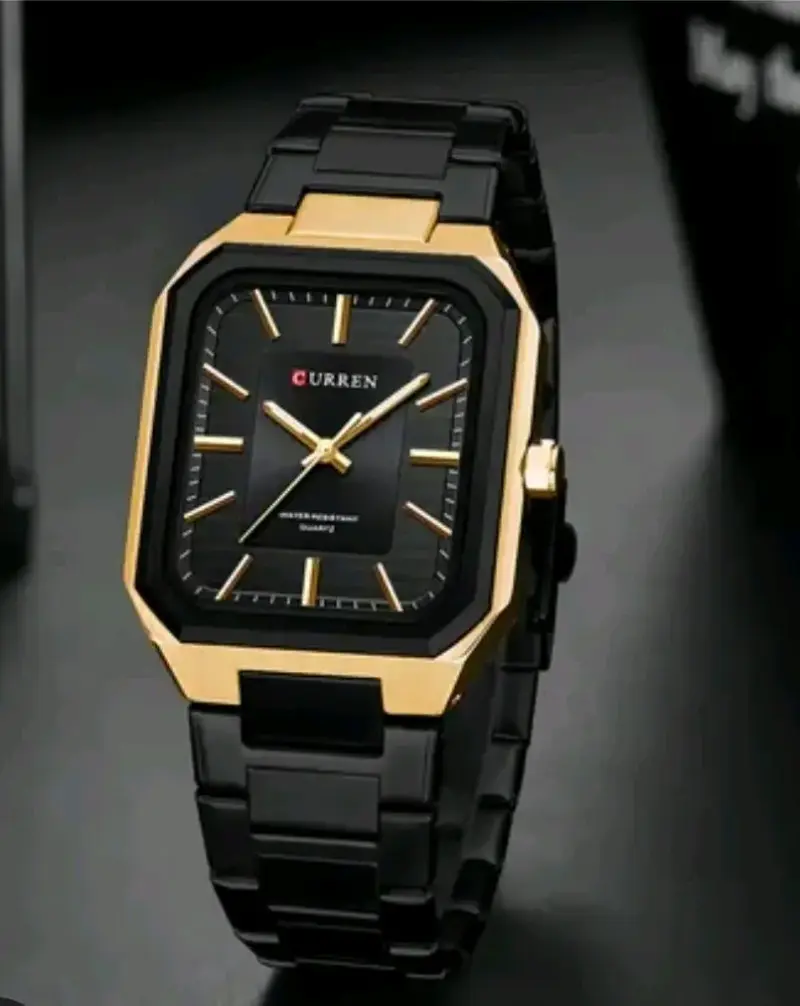 Reloj Curren para Hombre Negro y Dorado