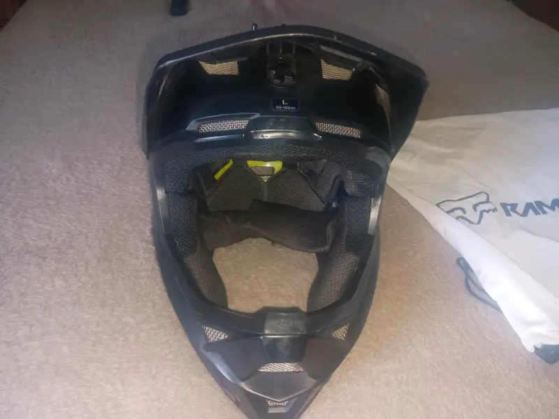 Casco de ciclismo Fox Rampage negro