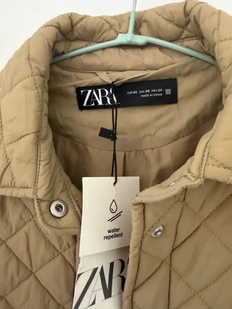 Chaqueta Zara repelente al agua talla XS nueva - 2