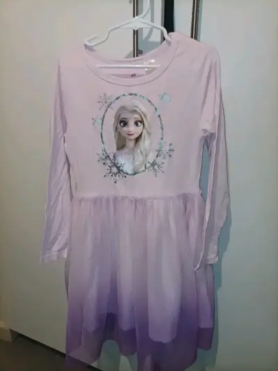 Vestido de niña Frozen con diseño de Elsa - miniatura 2