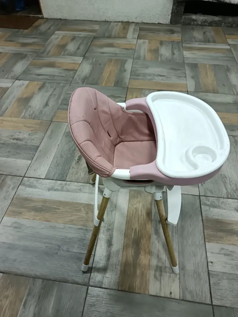 Silla de comer para bebé rosada con bandeja - 4