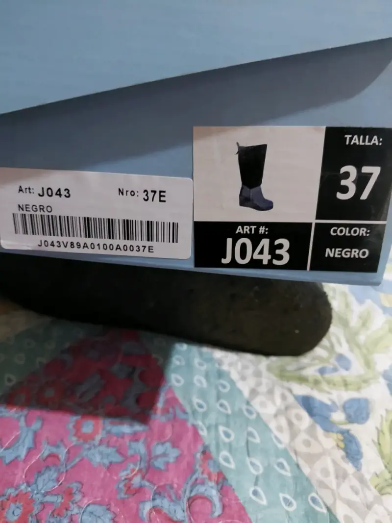 Botas de cuero negro con plataforma y tachas - 5