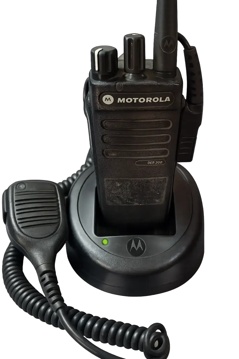 Radio Motorola Deep 550 con cargador y accesorios - 1