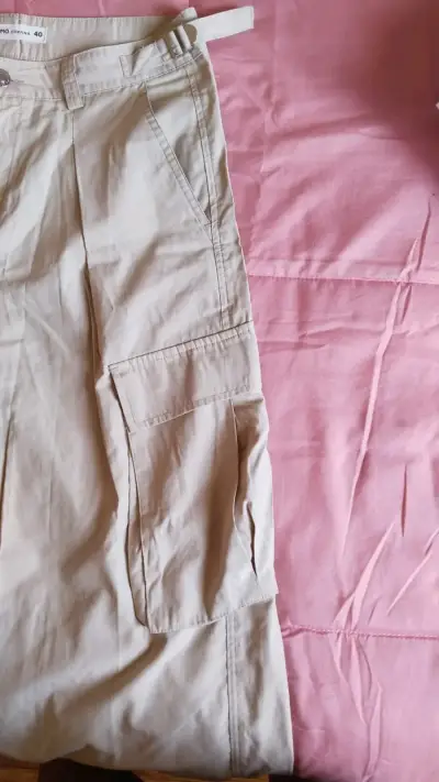 Pantalón cargo beige talla 40 con puño ajustable - miniatura 5