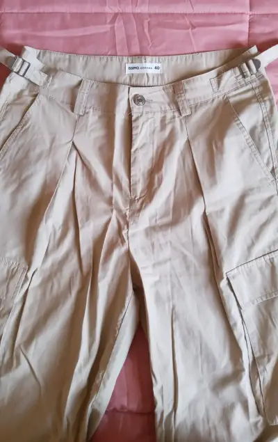 Pantalón cargo beige talla 40 con puño ajustable - miniatura 6
