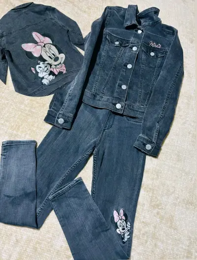 Conjunto de mezclilla Minnie para niña - miniatura 1