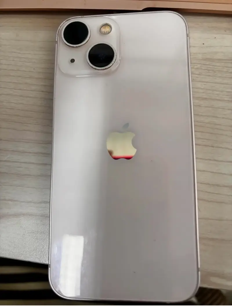 iPhone 13 mini rosa en buen estado