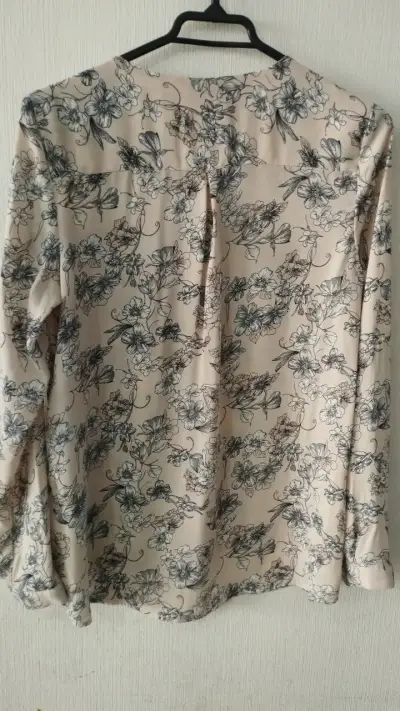 Blusa floral de mujer Max en tonos beige - miniatura 4