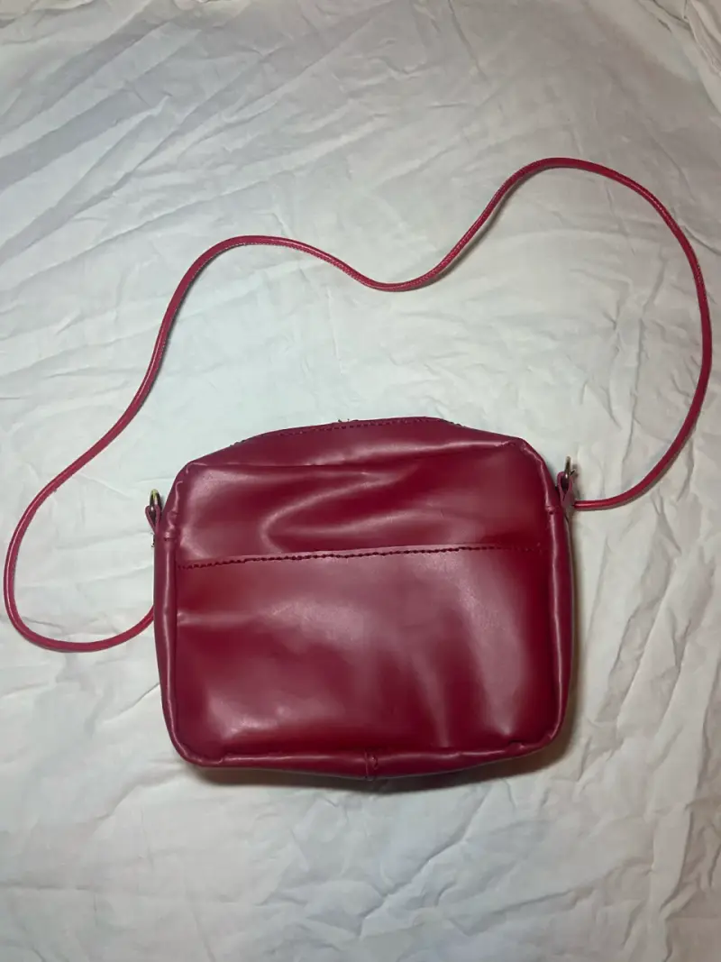 Cartera cruzada de cuero roja