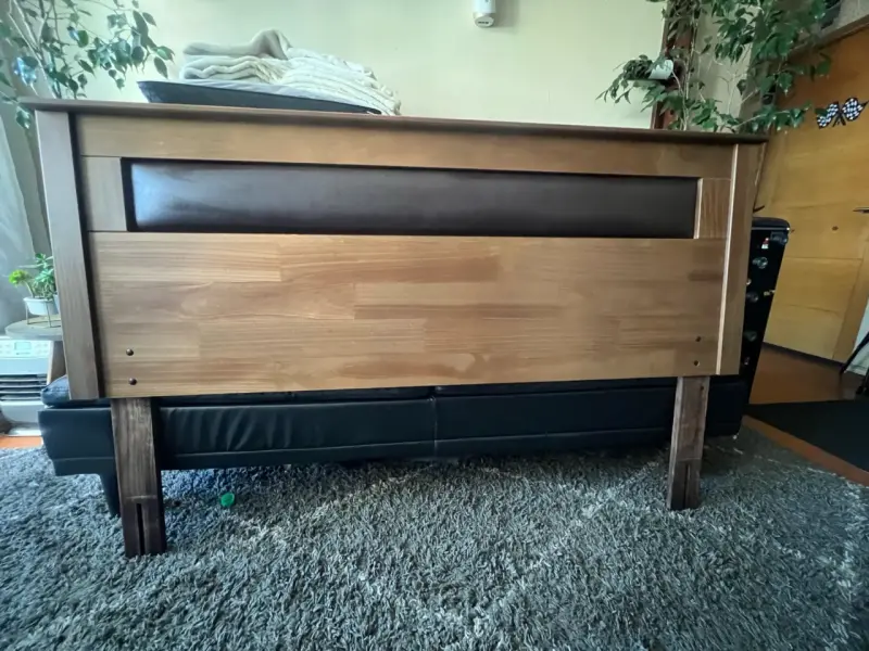 Respaldo de Madera marca Rosen - 1