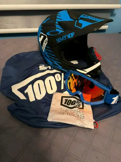Casco de motocross Seven IDP con gafas 100% - miniatura 1