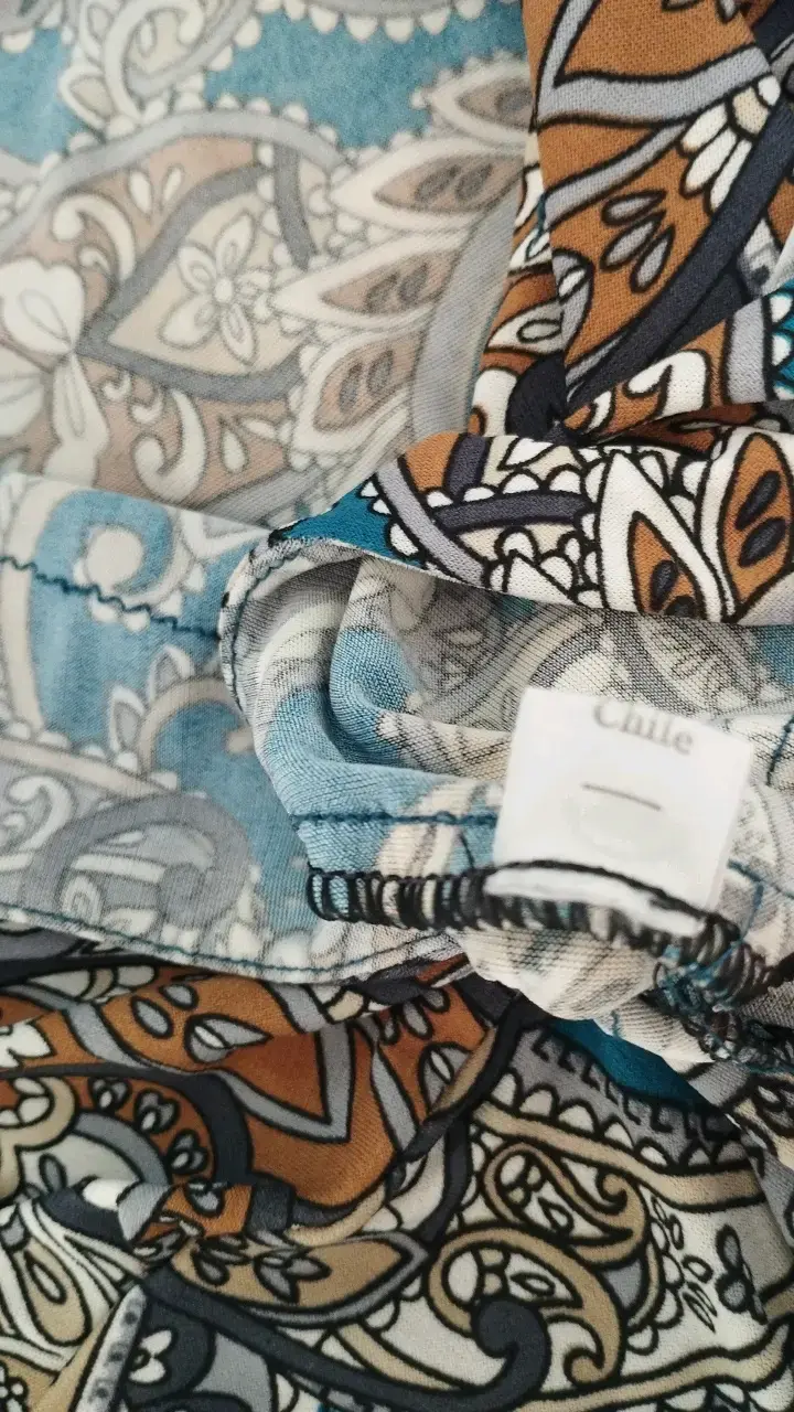 Vestido estampado verde azulado con diseño - 6