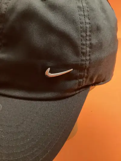 Gorra Nike Club Cap Negra para Adulto - miniatura 4