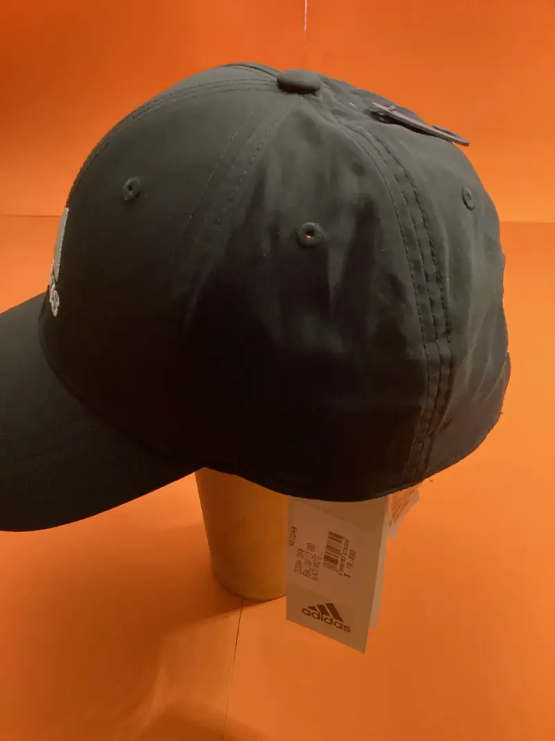 Gorra negra Adidas con logo bordado - 4