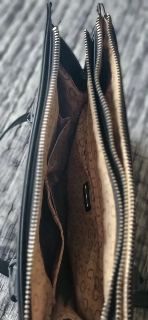 Bolso de mano Guess negro elegante - 2