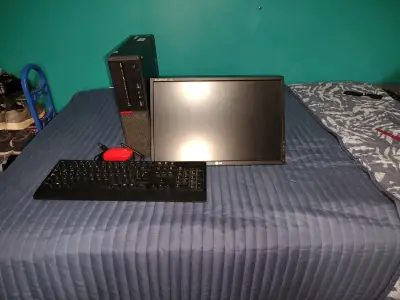 Lenovo Thinkcentre 16gb ram I5 6600 con accesorios - miniatura 1