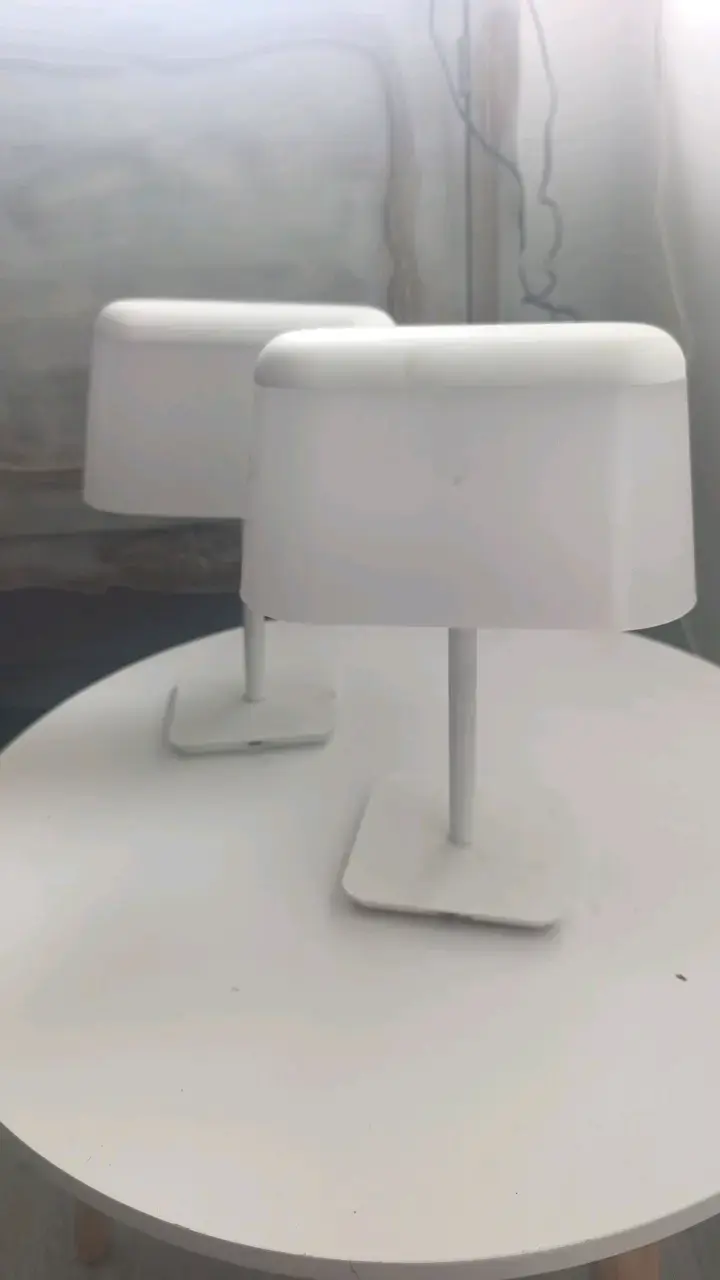 Lámparas de mesa blancas modernas