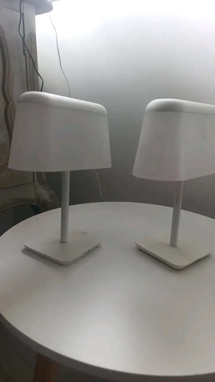 Lámparas de mesa blancas modernas - 2