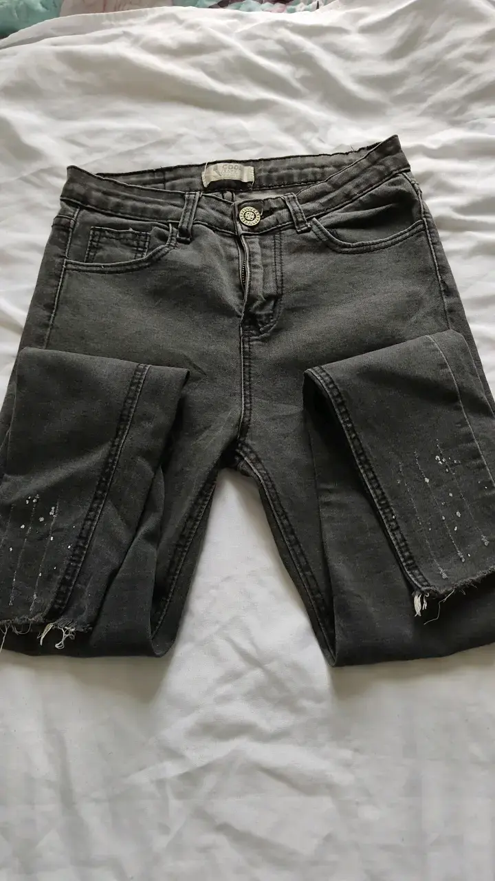 Jeans negros talla 12  desgastados para niña