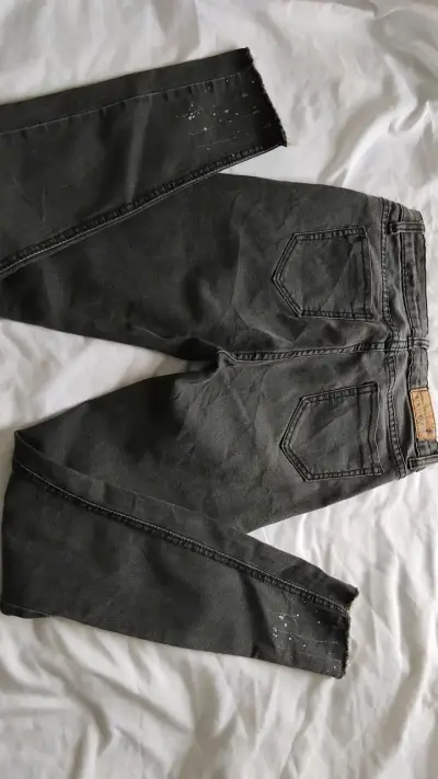 Jeans negros talla 12  desgastados para niña - miniatura 2