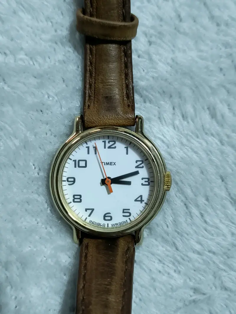 Reloj Timex Indiglo con detalles