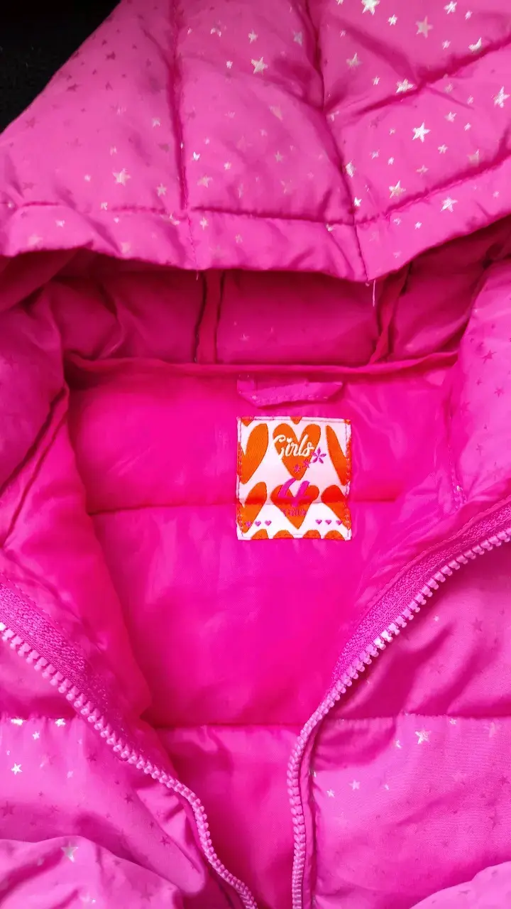 Chaqueta acolchada rosa para niña con capucha - 3