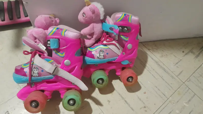 Patines de cuatro ruedas para niños con diseño de unicornio - 1