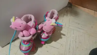 Patines de cuatro ruedas para niños con diseño de unicornio - miniatura 2