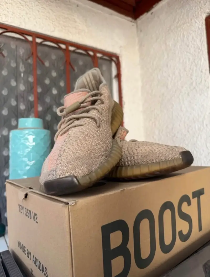 Zapatillas Adidas Yeezy Boost 350 V2 Beige