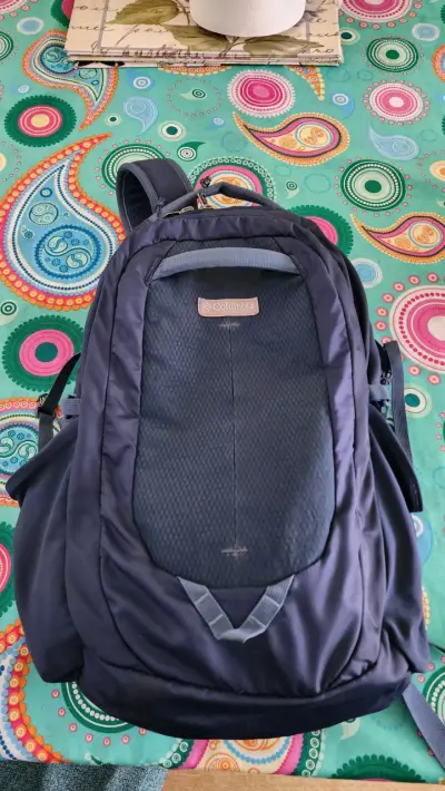 Mochila Columbia azul con múltiples compartimentos - miniatura 1