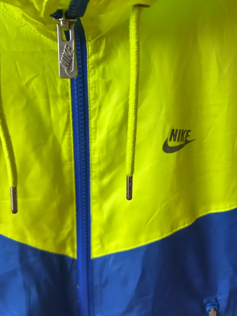 Chaqueta cortaviento Nike azul y amarillo - 2