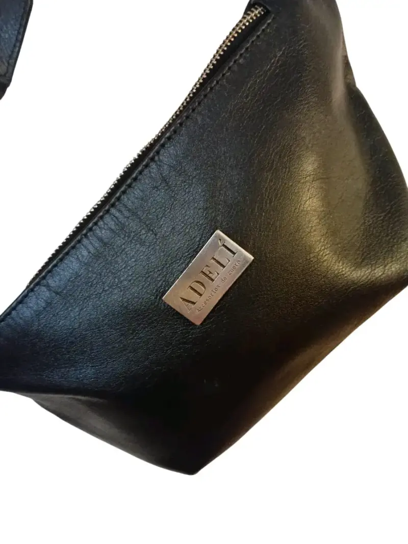 Banano de cuero negro con bolsillo adicional Adeli - 2