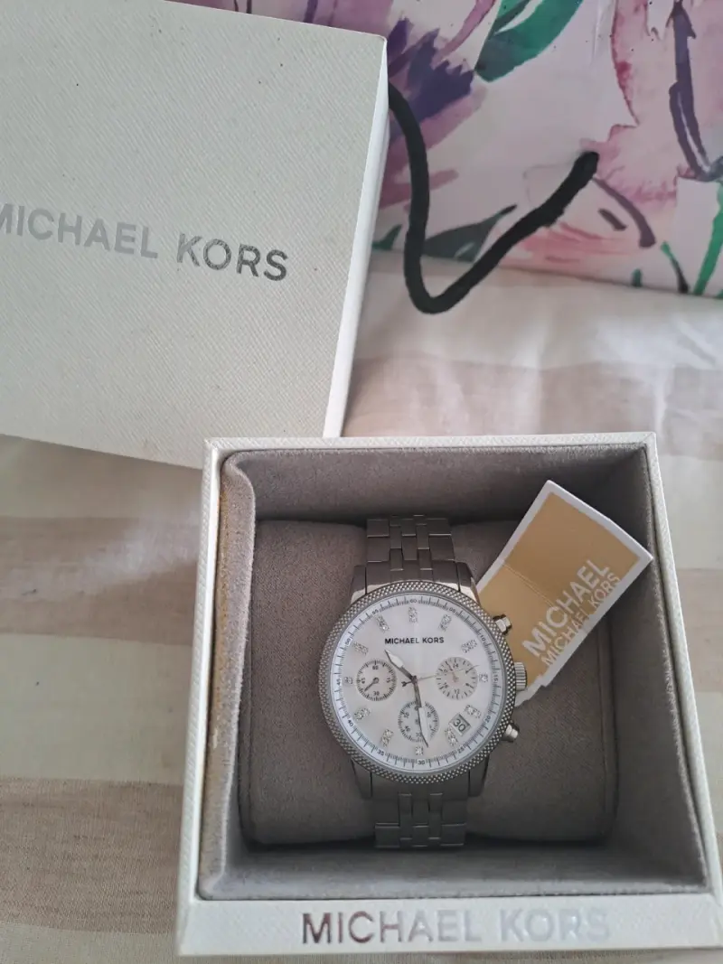 Reloj Michael Kors de acero inoxidable con cristales - 2