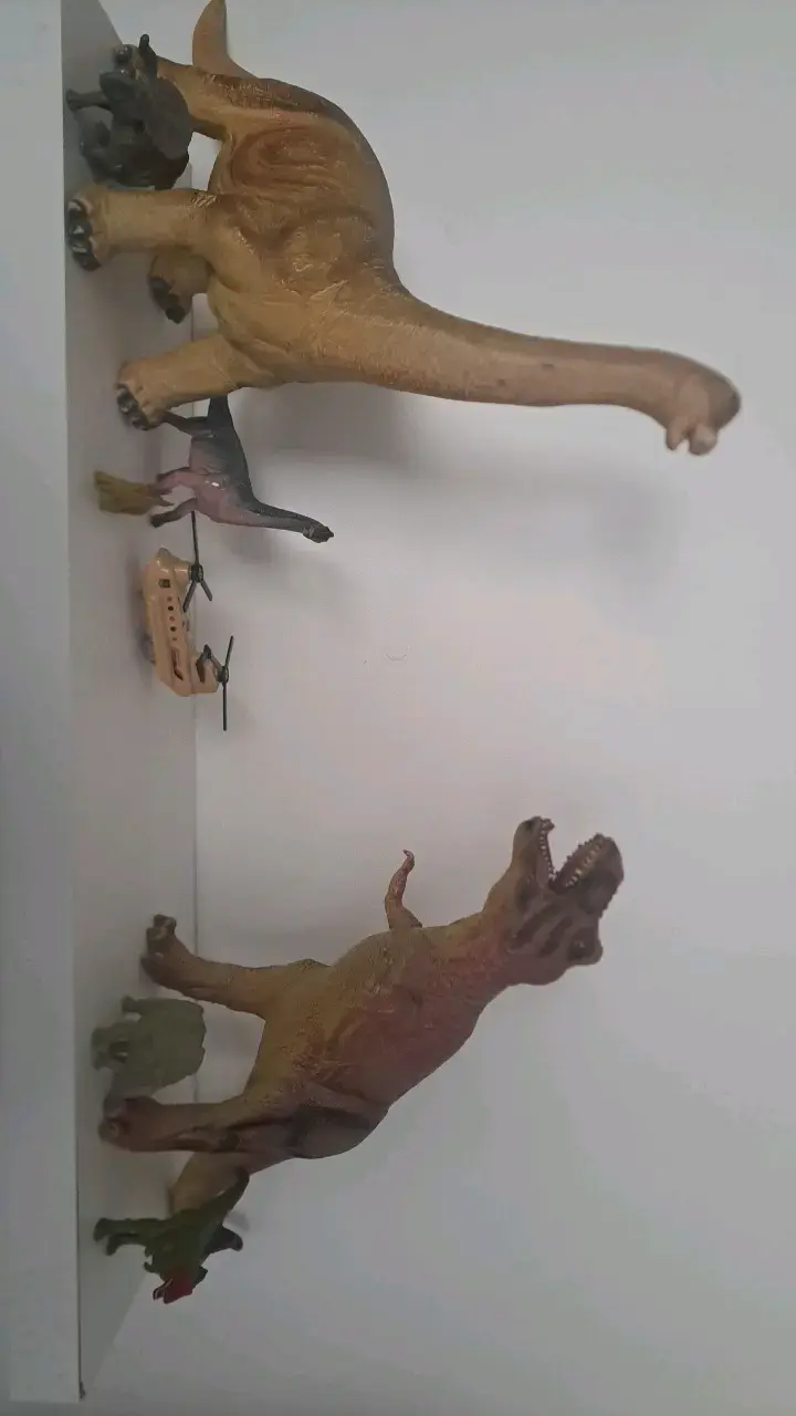 Set de Figuras de Dinosaurios de Juguete
