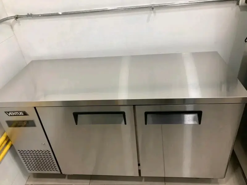 Mesón refrigerado Ventus VMR2PS-260 en acero inoxidable - 2