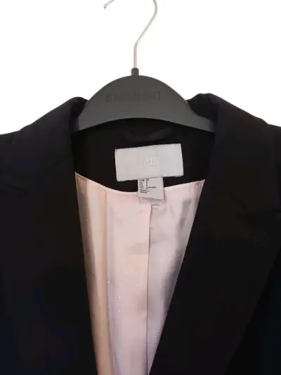 Blazer Negro H&M para Mujer - miniatura 2
