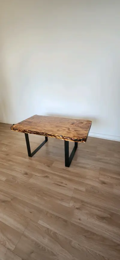 Mesa de Madera Rústica con Patas Metálicas - miniatura 2