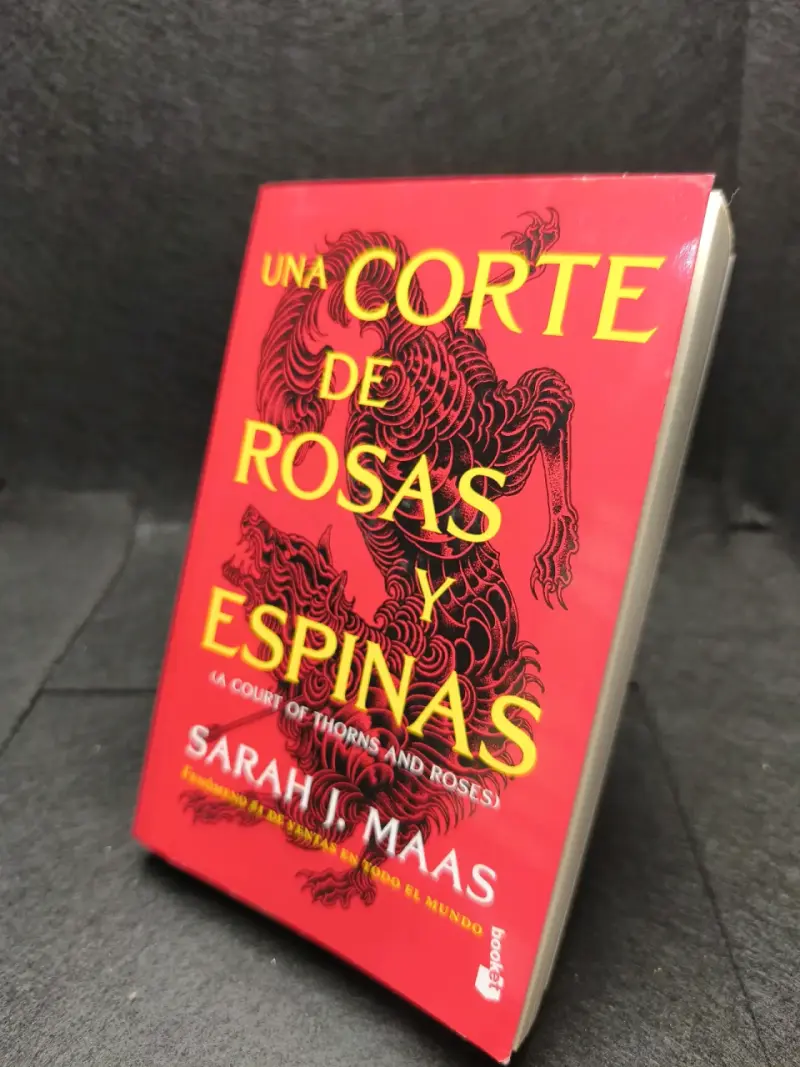 Libro 'Una Corte de Rosas y Espinas' de Sarah J. Maas - 3
