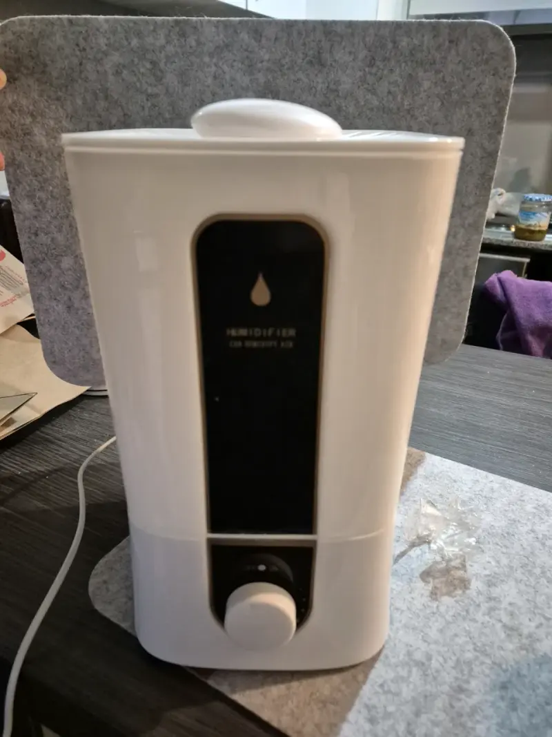 Humidificador de aire blanco compacto - 2