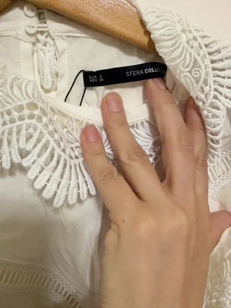 Blusa de encaje blanca Sfera Collection - 2