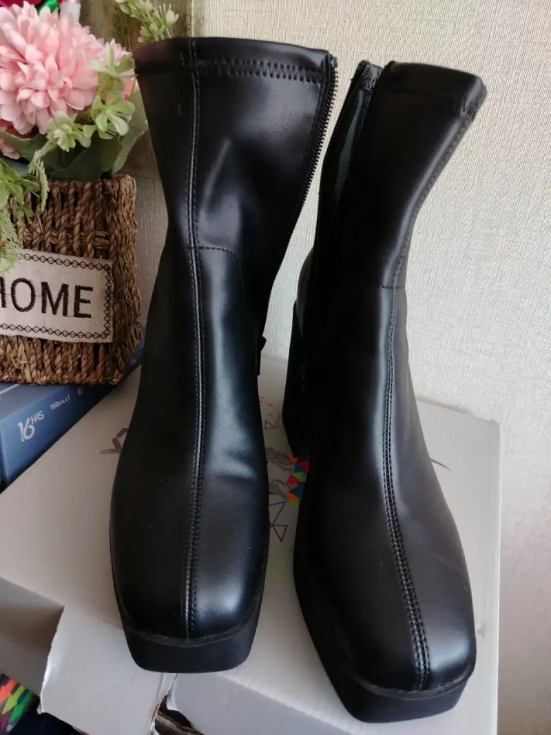 Botines de ecocuero negro con plataforma - 2