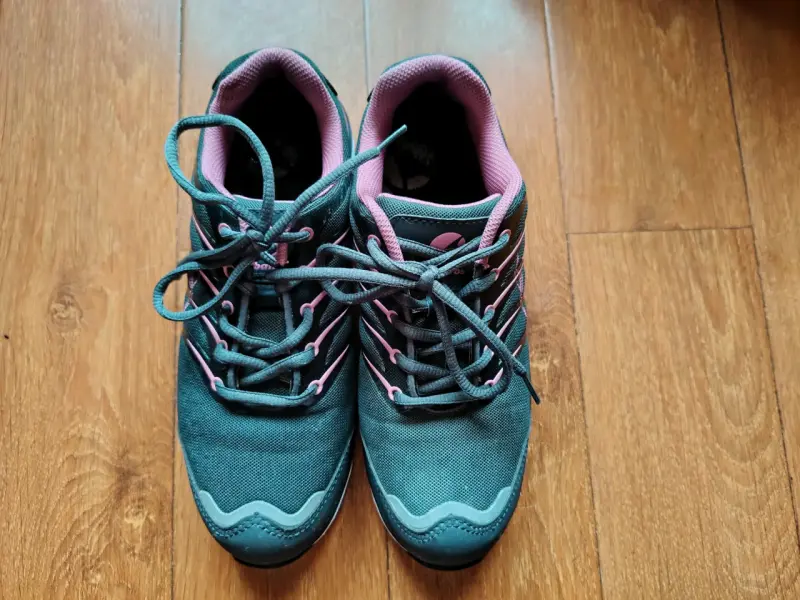 Zapatillas de seguridad gris y rosado para mujer - 2